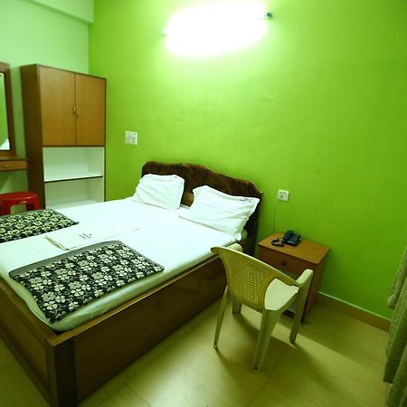Abirami Residency Hotel Tirukkadaiyur Eksteriør billede