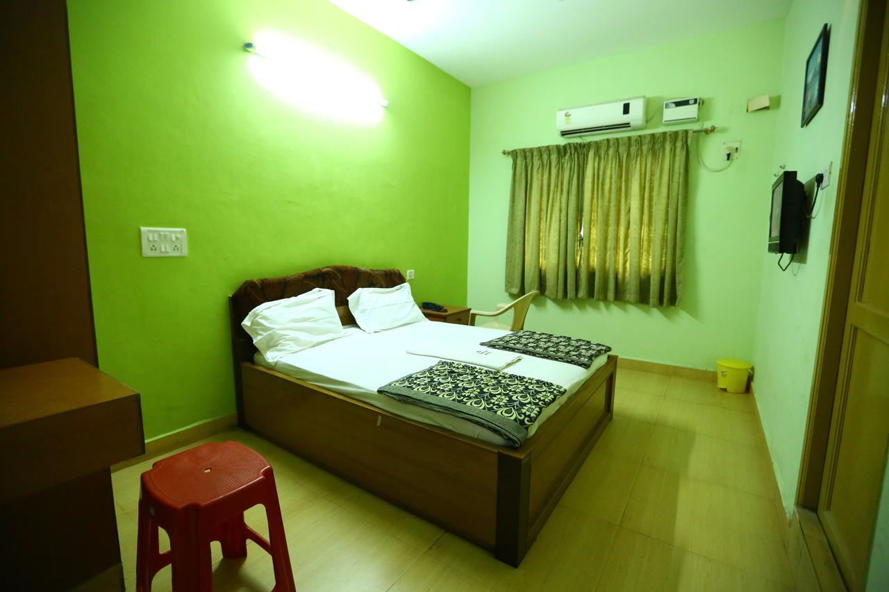 Abirami Residency Hotel Tirukkadaiyur Eksteriør billede