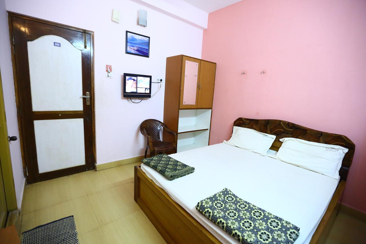 Abirami Residency Hotel Tirukkadaiyur Eksteriør billede