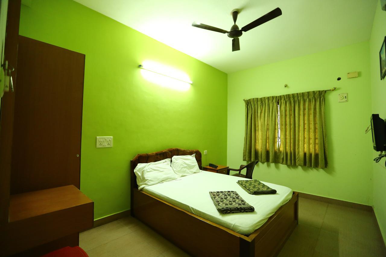 Abirami Residency Hotel Tirukkadaiyur Eksteriør billede